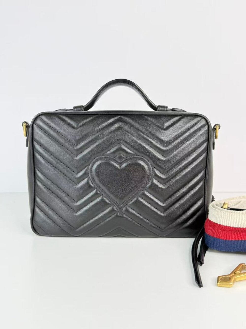Gucci GG Matelasse top handle bag - Picture 3 of 13